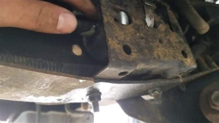 Where is the fuel filter located on a 1994 Ford Ranger
