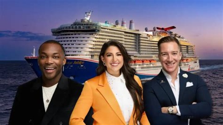 Who are the cruise directors on Carnival?