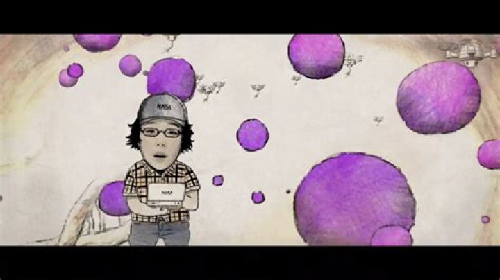 Who has a crush on Tomoya?