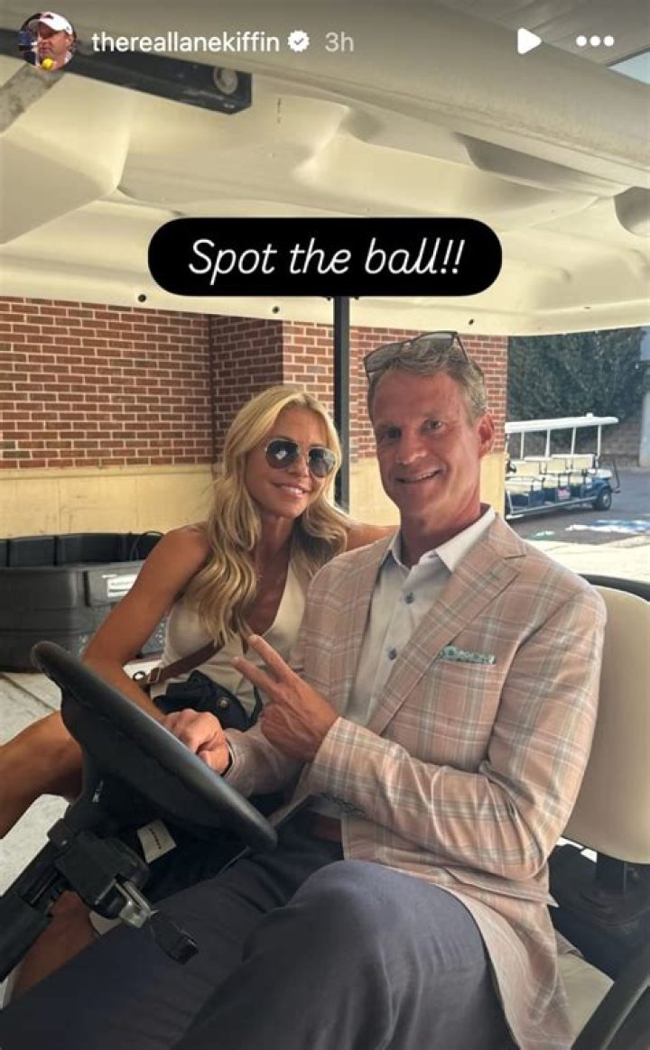 Who is Lane Kiffin wife?