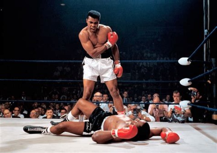 Who took the picture of Muhammad Ali vs Sonny Liston