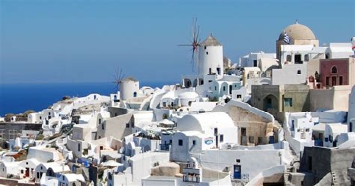 Why are all the houses white in Greece?