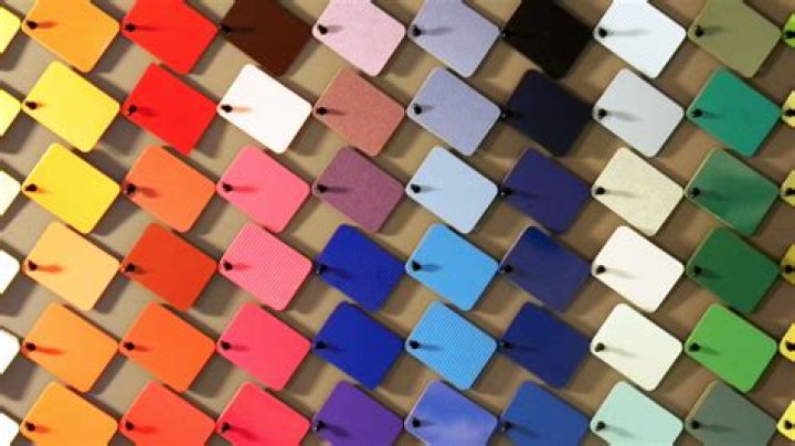 Why you should never paint office walls white?