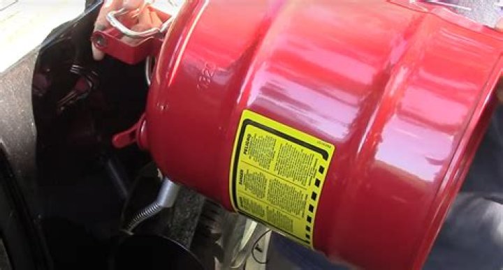 Will plastic gas cans explode?